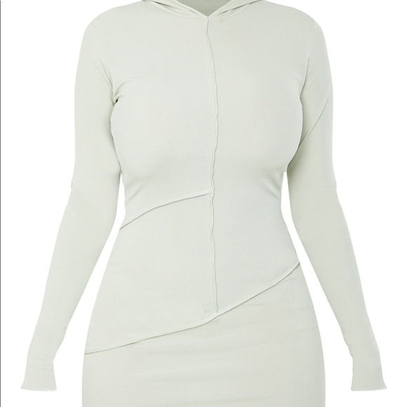 PrettyLittleThing Sage Dress - Picture 2 of 4